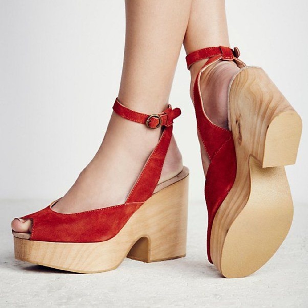 RARE Free People Clogs